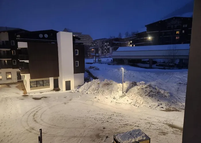 4 Personnes Aux Pieds Parking Couvert Les Deux Alpes